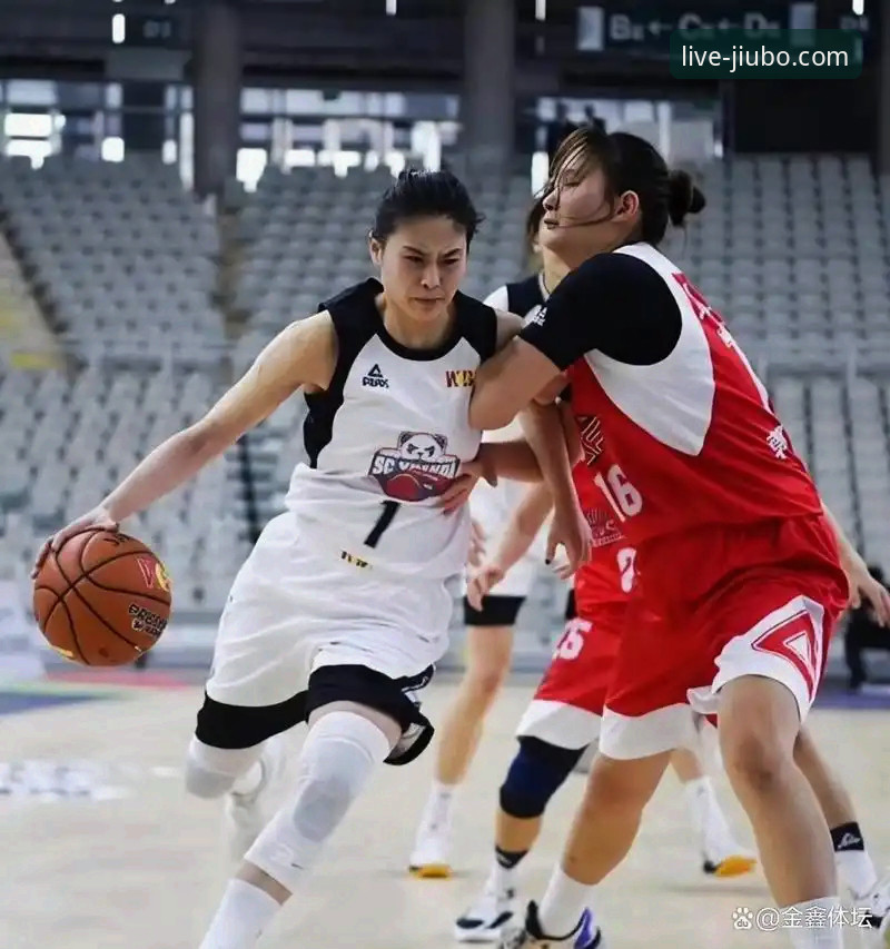 WCBA总决赛首战分差纪录深度分析：四川女篮三外援体系全面压制山西